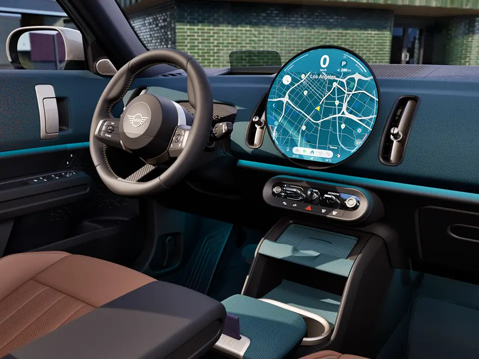 MINI Countryman - intérieur - tableau de bord avec instrumentation centrale oled