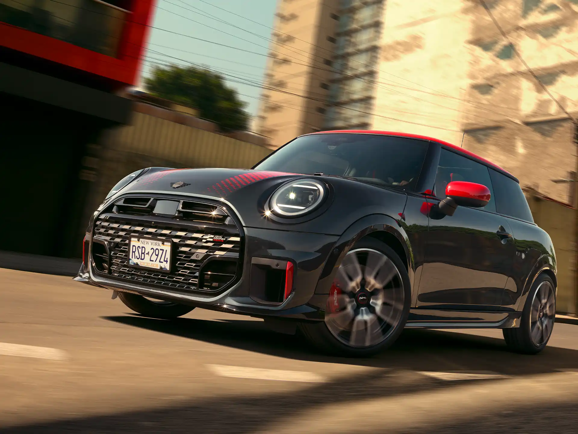 MINI John Cooper Works - F66 JCW Vue latérale