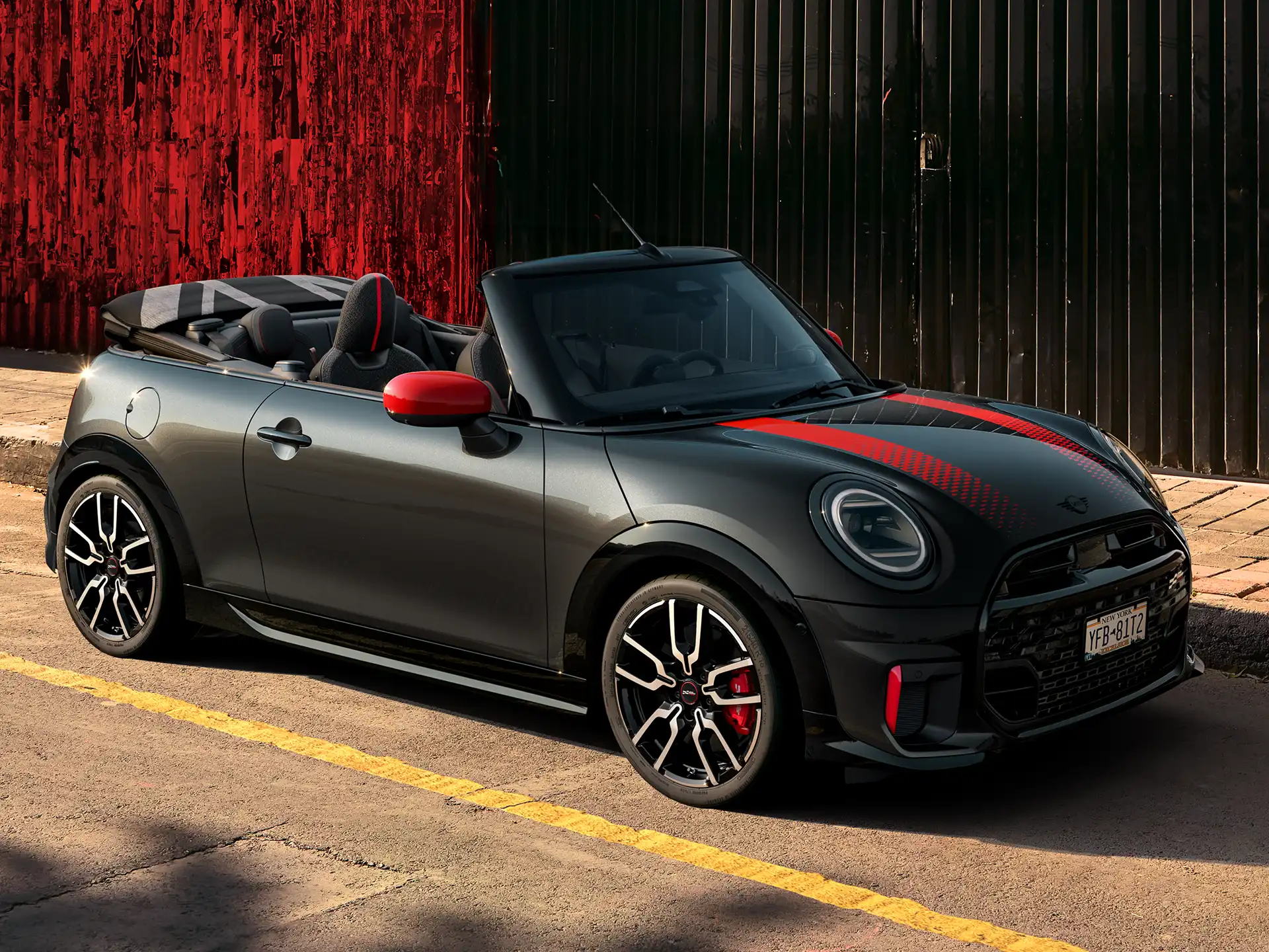 MINI John Cooper Works - F67 JCW Vue latérale