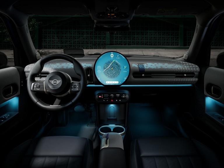 MINI Cooper 5 Portes customisation - personnalisation - video